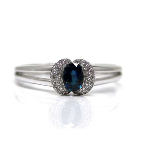 White Gold Ring 18Kl Diamond & Sapphire