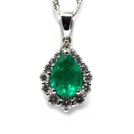 18kte white gold chain and pendant. with Esmeralda 1.12Ct. and Diamonds or, 40Ct